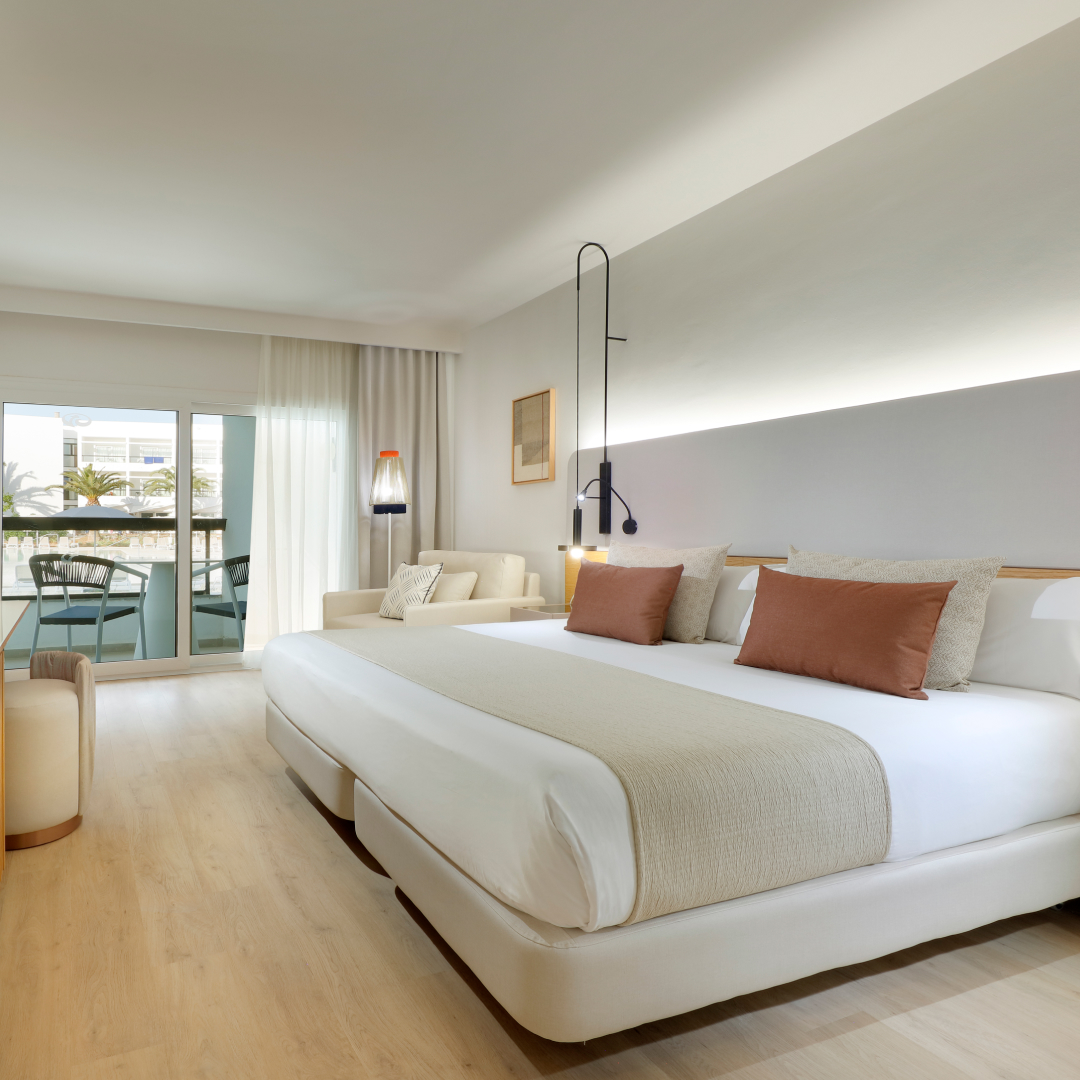 Transforming small spaces: Smart design for compact rooms — U Interior ...